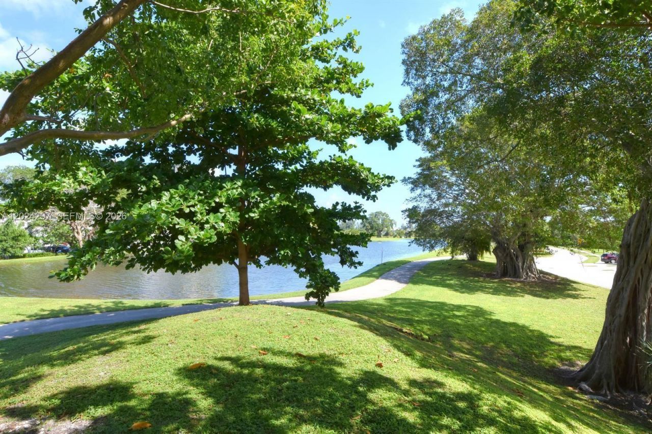 3850 Washington St, Unit 1010, Hollywood, FL 33021 Photo