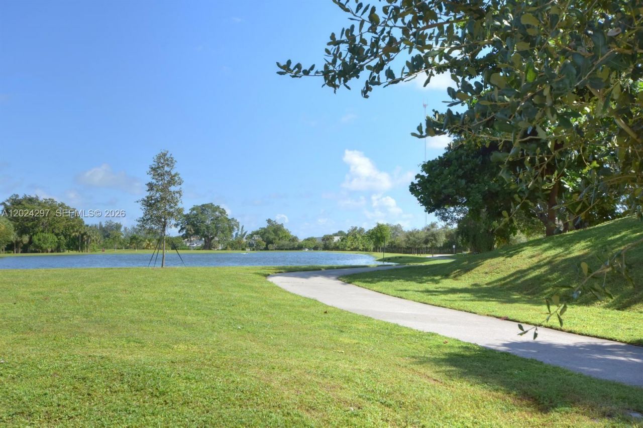 3850 Washington St, Unit 1010, Hollywood, FL 33021 Photo