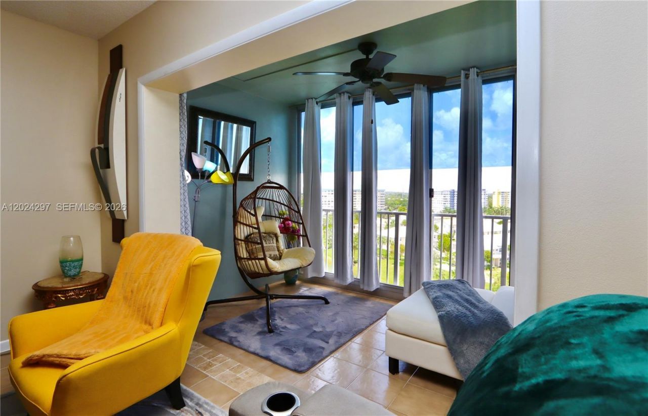 3850 Washington St, Unit 1010, Hollywood, FL 33021 Photo