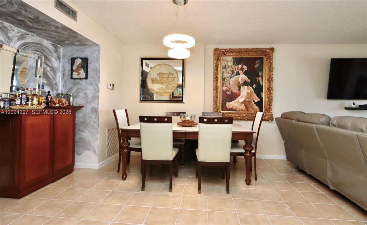 3850 Washington St, Unit 1010, Hollywood, FL 33021 Photo