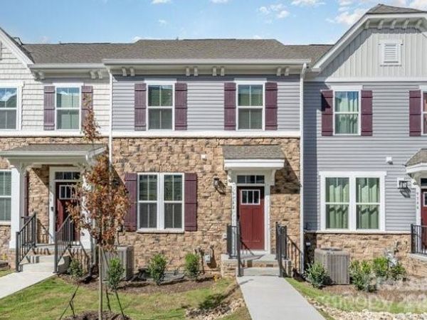 9342 Mallard Mills Drive , Charlotte, NC 28262