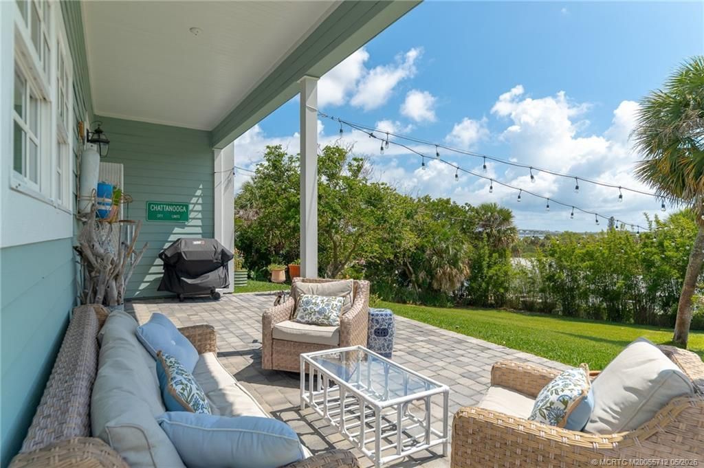 3351 NE Skyline Drive, Jensen Beach, FL 34957 Photo
