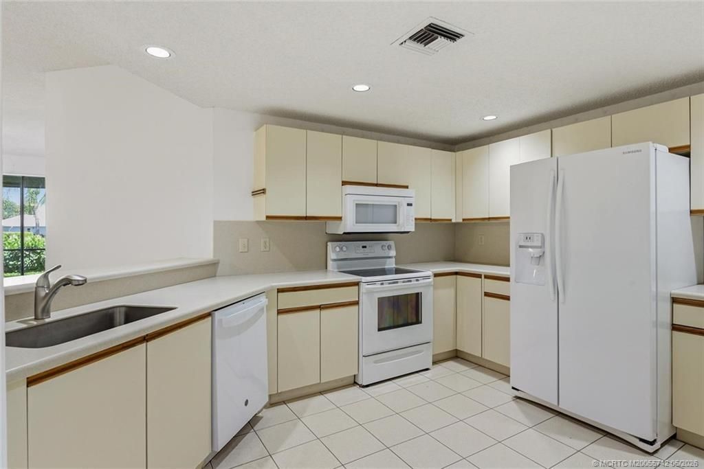 6101 SE Landing Way, Unit 5, Stuart, FL 34997 Photo