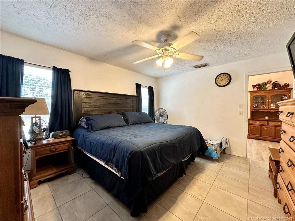 1725 NE Darlich Avenue, Jensen Beach, FL 34957 Photo