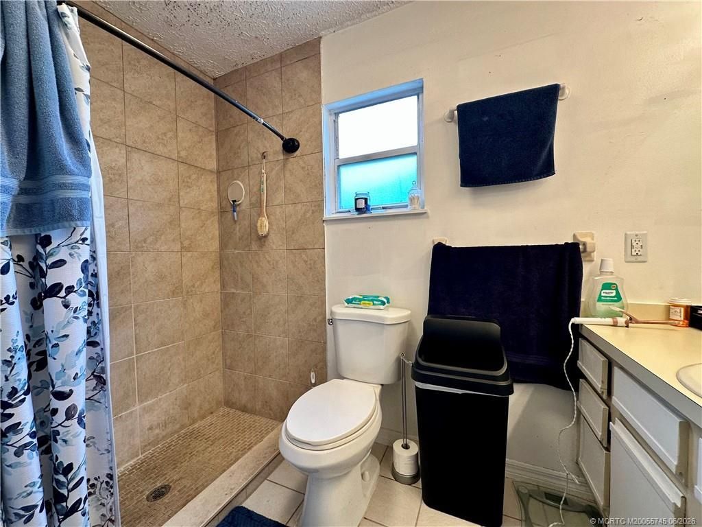 1725 NE Darlich Avenue, Jensen Beach, FL 34957 Photo