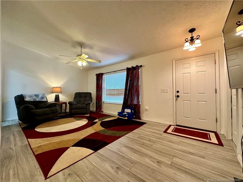 1725 NE Darlich Avenue, Jensen Beach, FL 34957 Photo