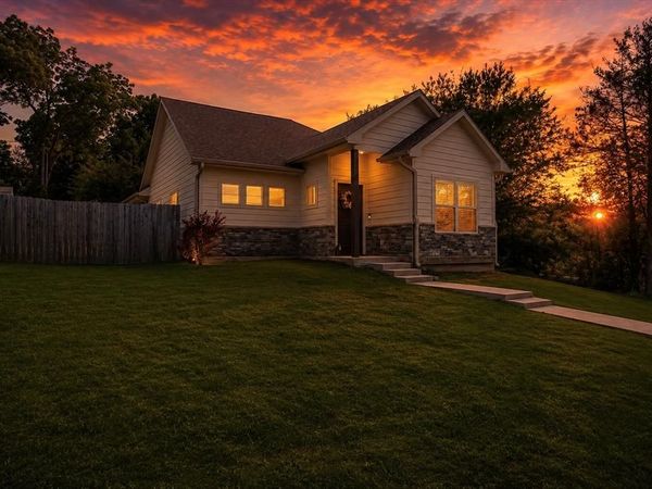 1226 W Elm Street , Denison, TX 75020