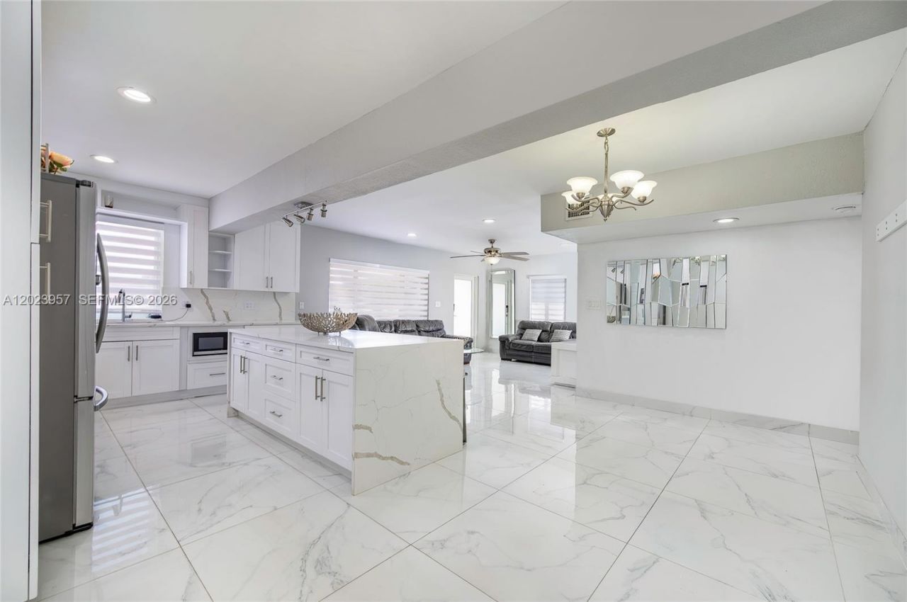 228 W 18th St, Hialeah, FL 33010 Photo