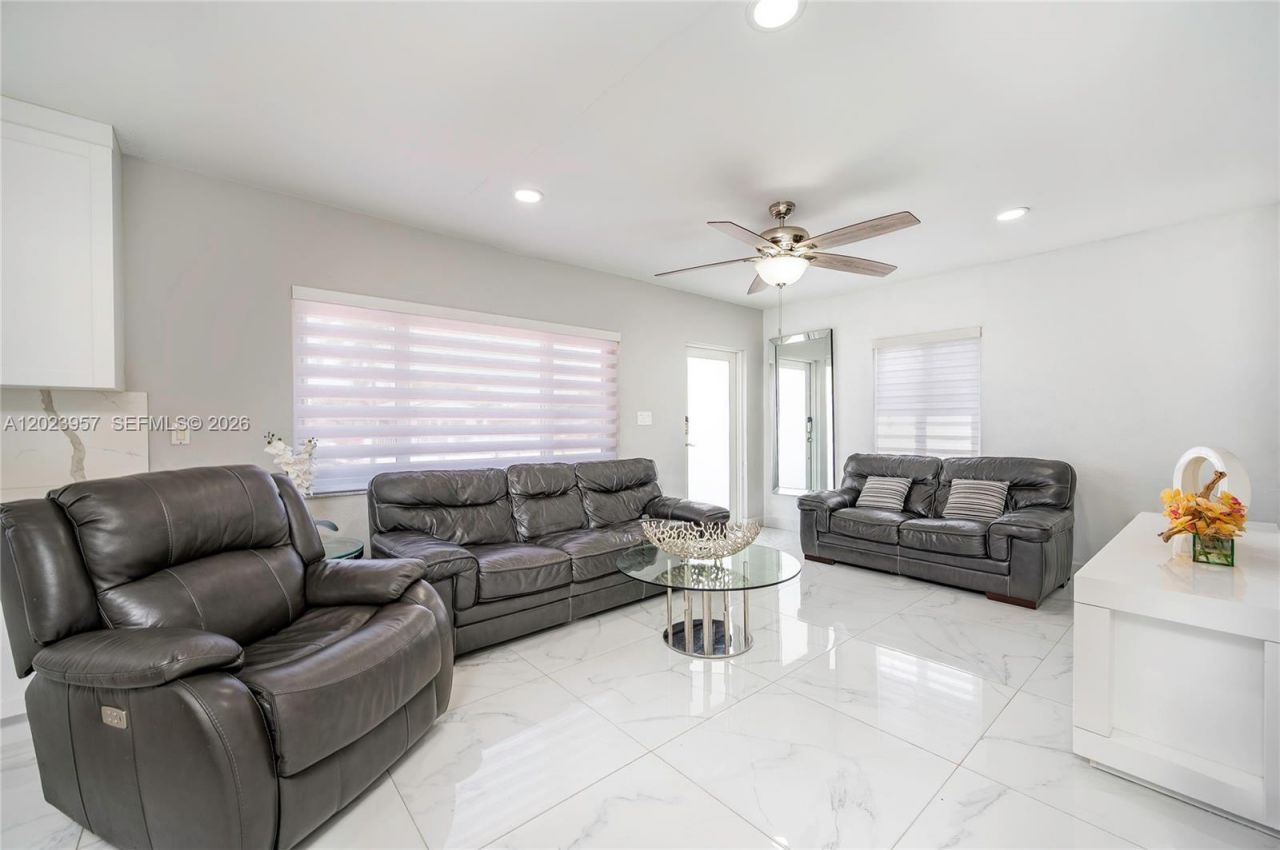 228 W 18th St, Hialeah, FL 33010 Photo