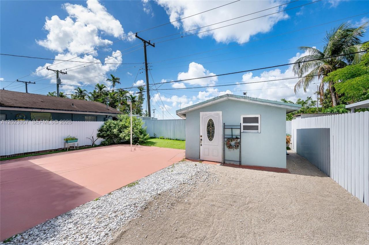 228 W 18th St, Hialeah, FL 33010 Photo