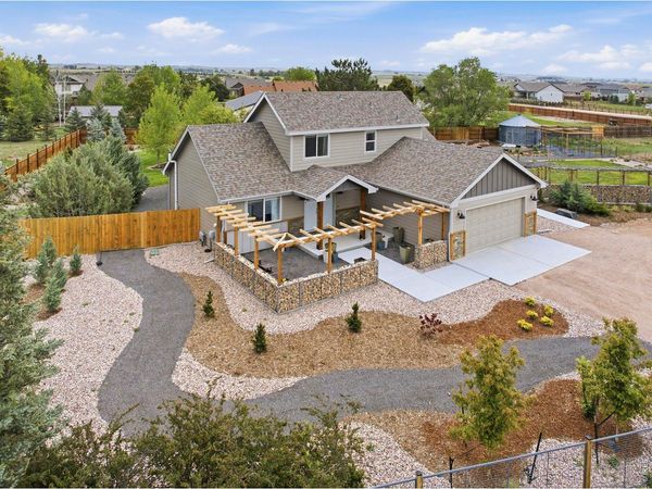 7702 Fox Chase Ln, Wellington, CO 80549