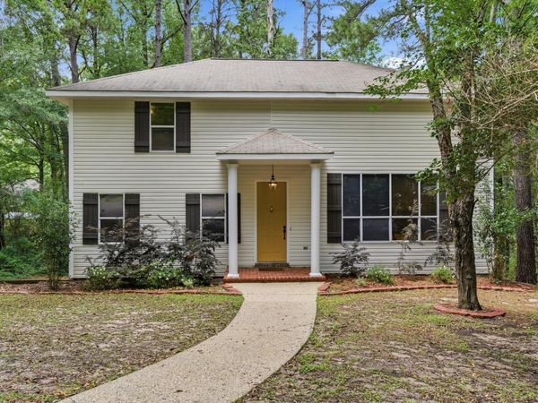 48 Englewood Ln., Hattiesburg, MS 39402