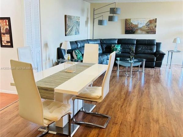 800 Parkview Dr , Unit 912, Hallandale Beach, FL 33009