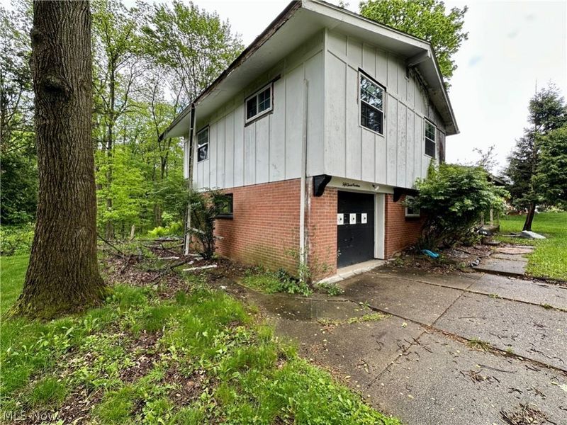 5319 Fairtree Road, Bedford Heights, OH 44146 Photo 3
