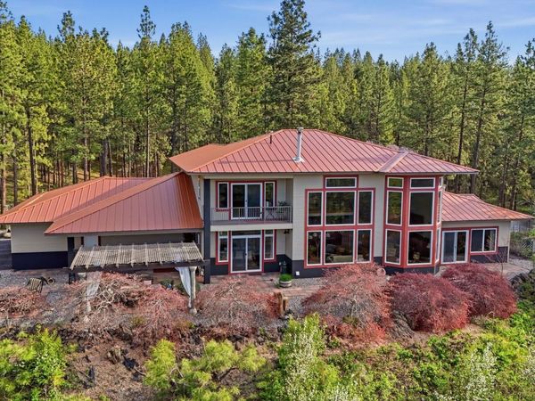 14126 E Forker Ridge Ln, Spokane, WA 99216