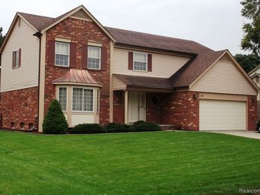 720 SHELLEY Drive, Rochester Hills, MI 48307