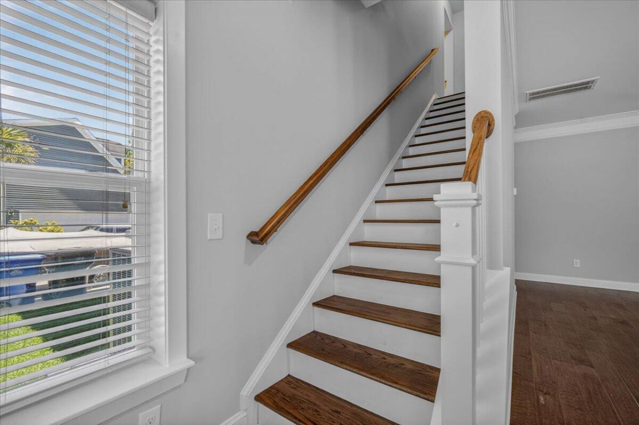 1206 Segar Street Photo 18