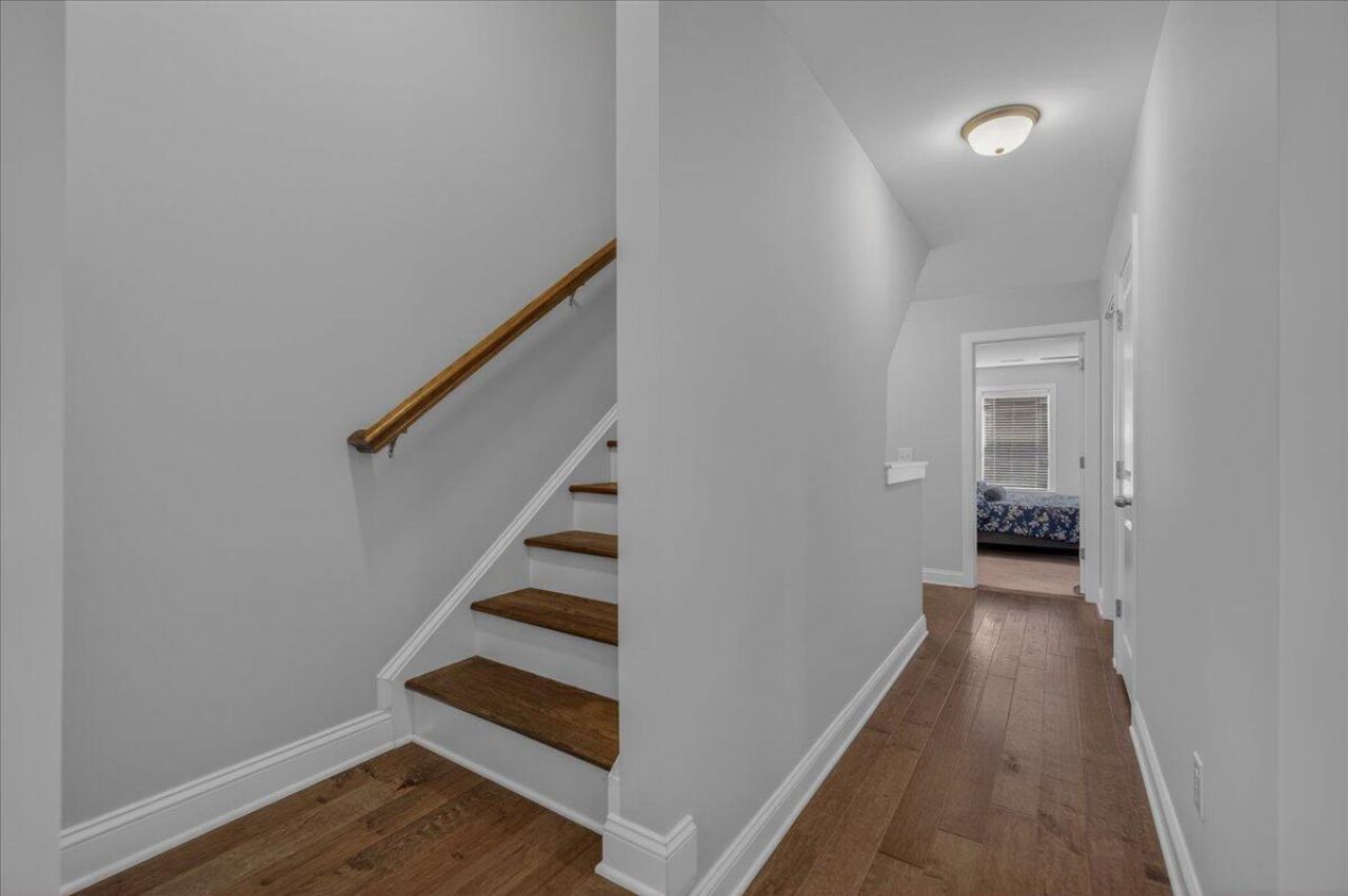 1206 Segar Street Photo 20