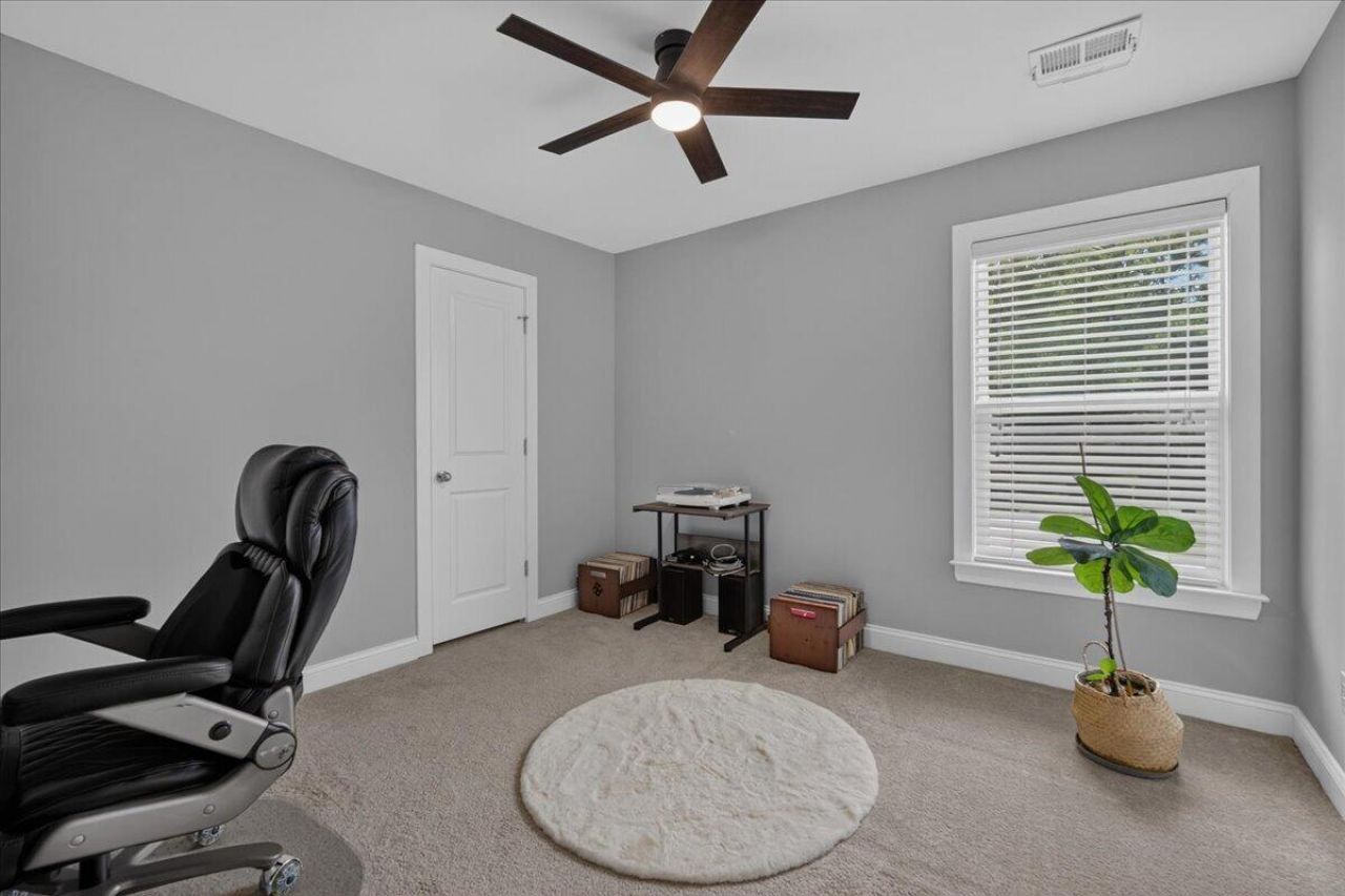 1206 Segar Street Photo 25
