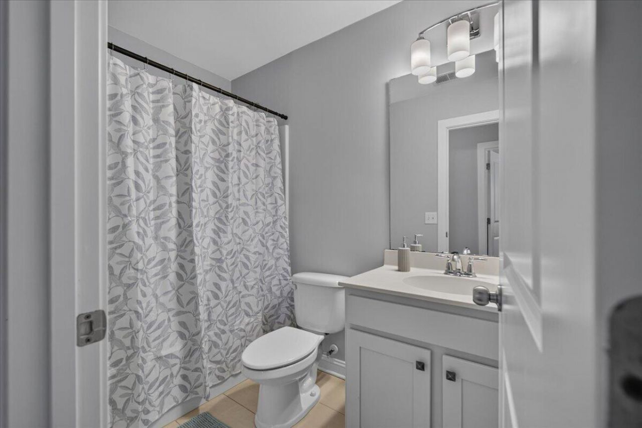 1206 Segar Street Photo 26