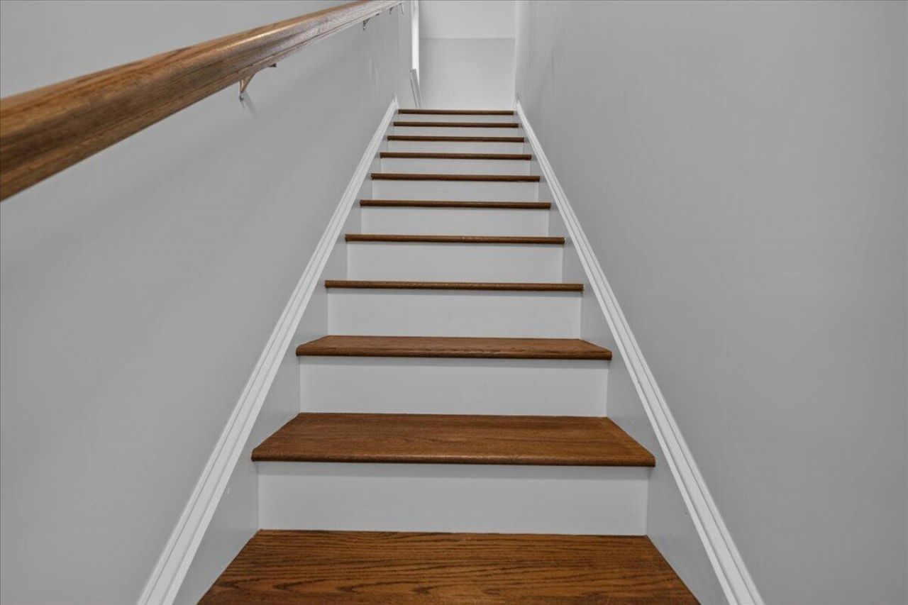 1206 Segar Street Photo 28