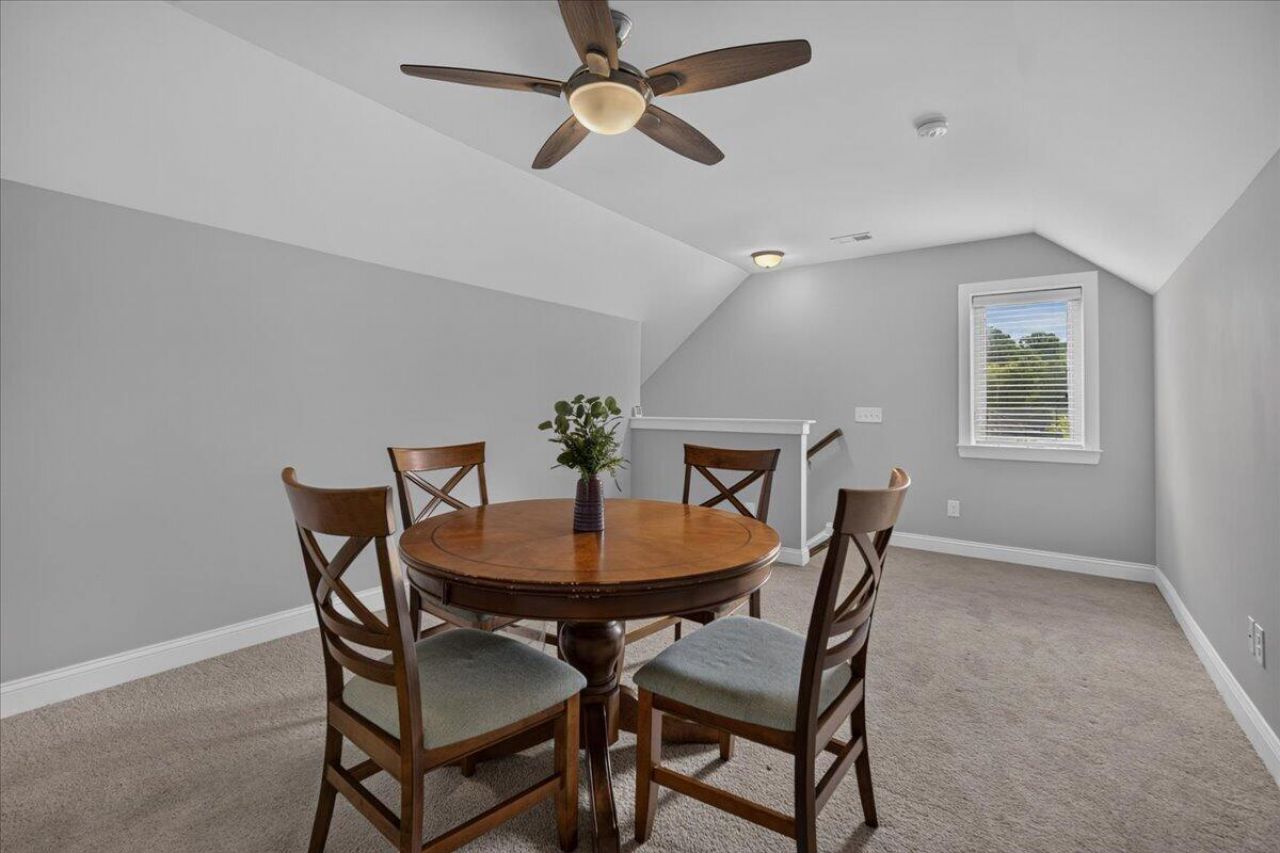 1206 Segar Street Photo 29