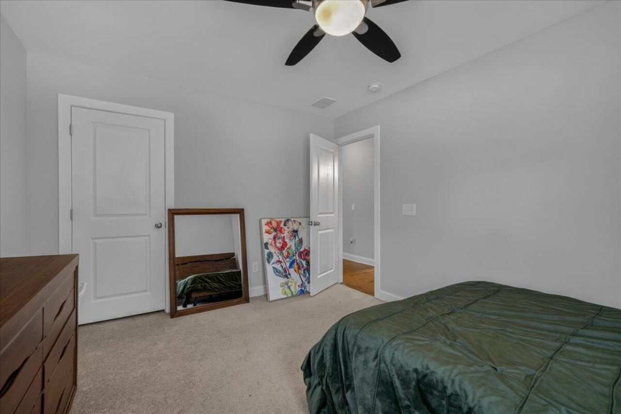 1206 Segar Street Photo 31