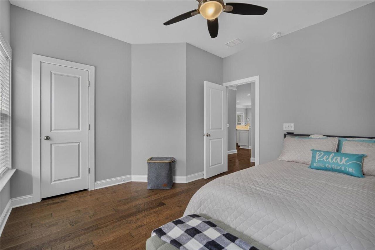 1206 Segar Street Photo 7