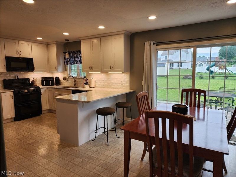 11270 Grand Valley Drive NW, Uniontown, OH 44685 Photo 6