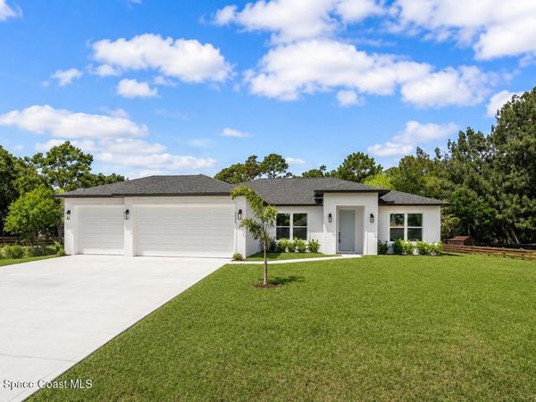1118 Moon Street SE, Palm Bay, FL 32909