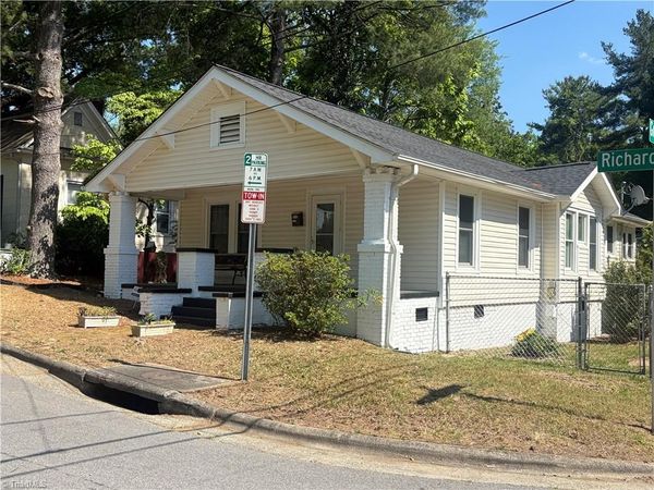 815 Richardson Street , Greensboro, NC 27403