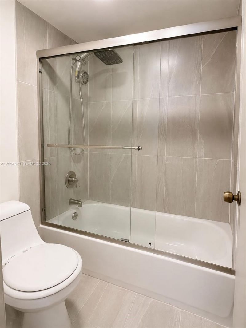 2350 NE 135th St, Unit 206, North Miami, FL 33181 Photo
