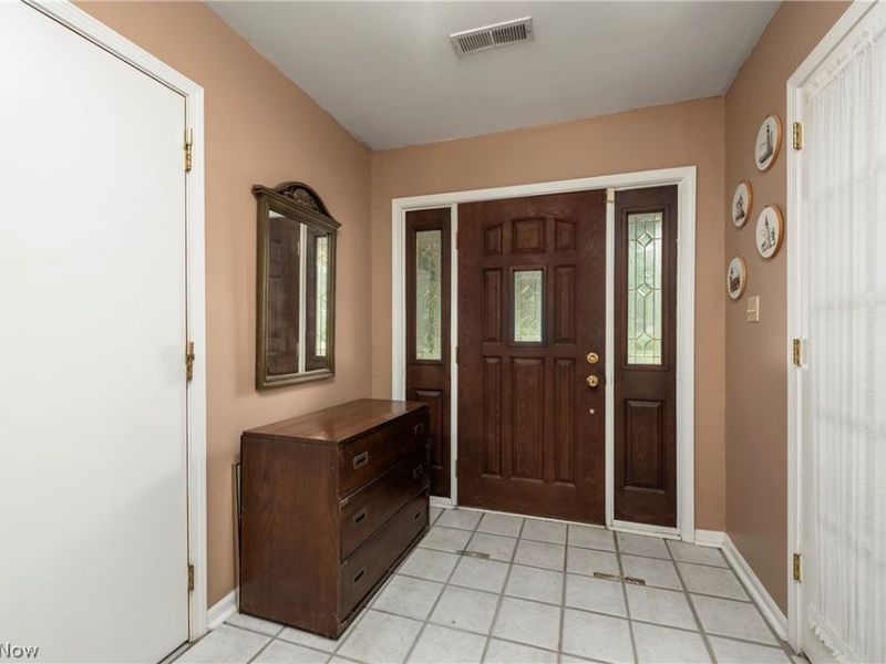 457 Dover Center Road, Bay Village, OH 44140 Photo 5
