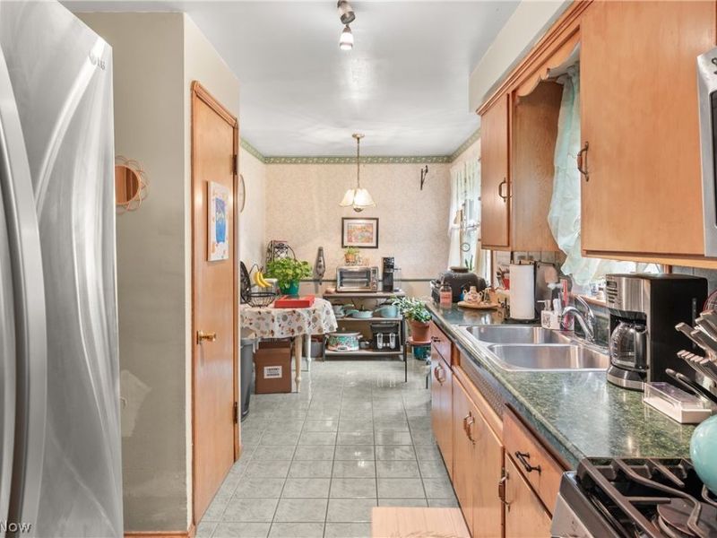 449 Dover Center Road, Bay Village, OH 44140 Photo 12