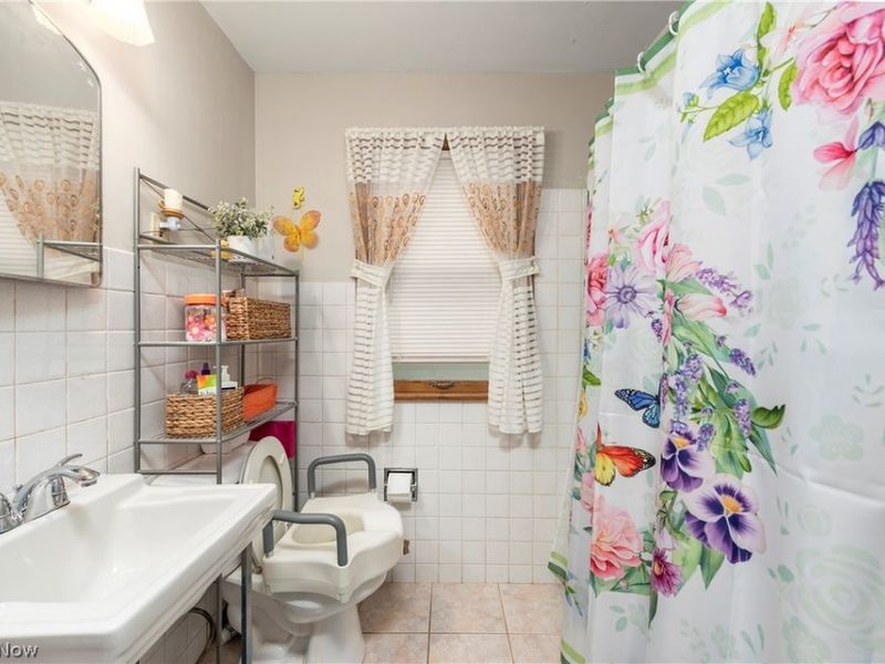 449 Dover Center Road, Bay Village, OH 44140 Photo 19