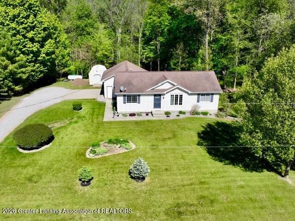 3901 Bostedor Road, Eaton Rapids, MI 48827