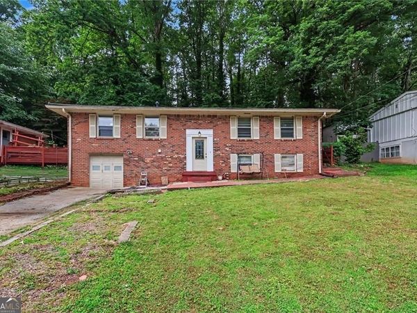 3276 Pin Oak Circle, Atlanta, GA 30340