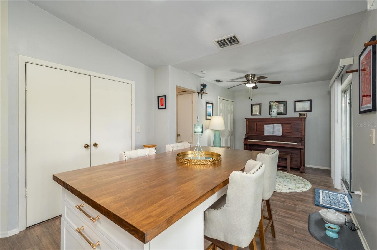 7503 Willow Wisp Drive W, Lakeland, FL 33810 Photo