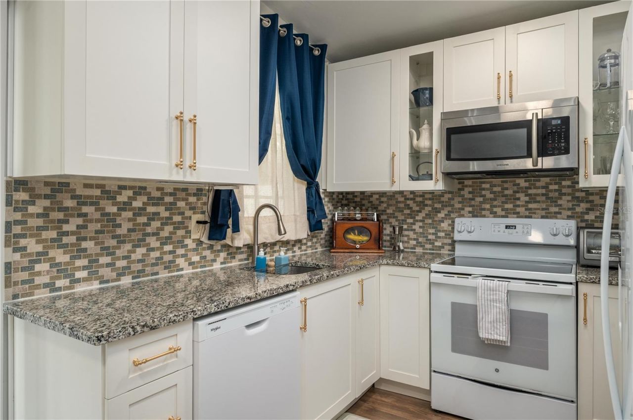 7503 Willow Wisp Drive W, Lakeland, FL 33810 Photo