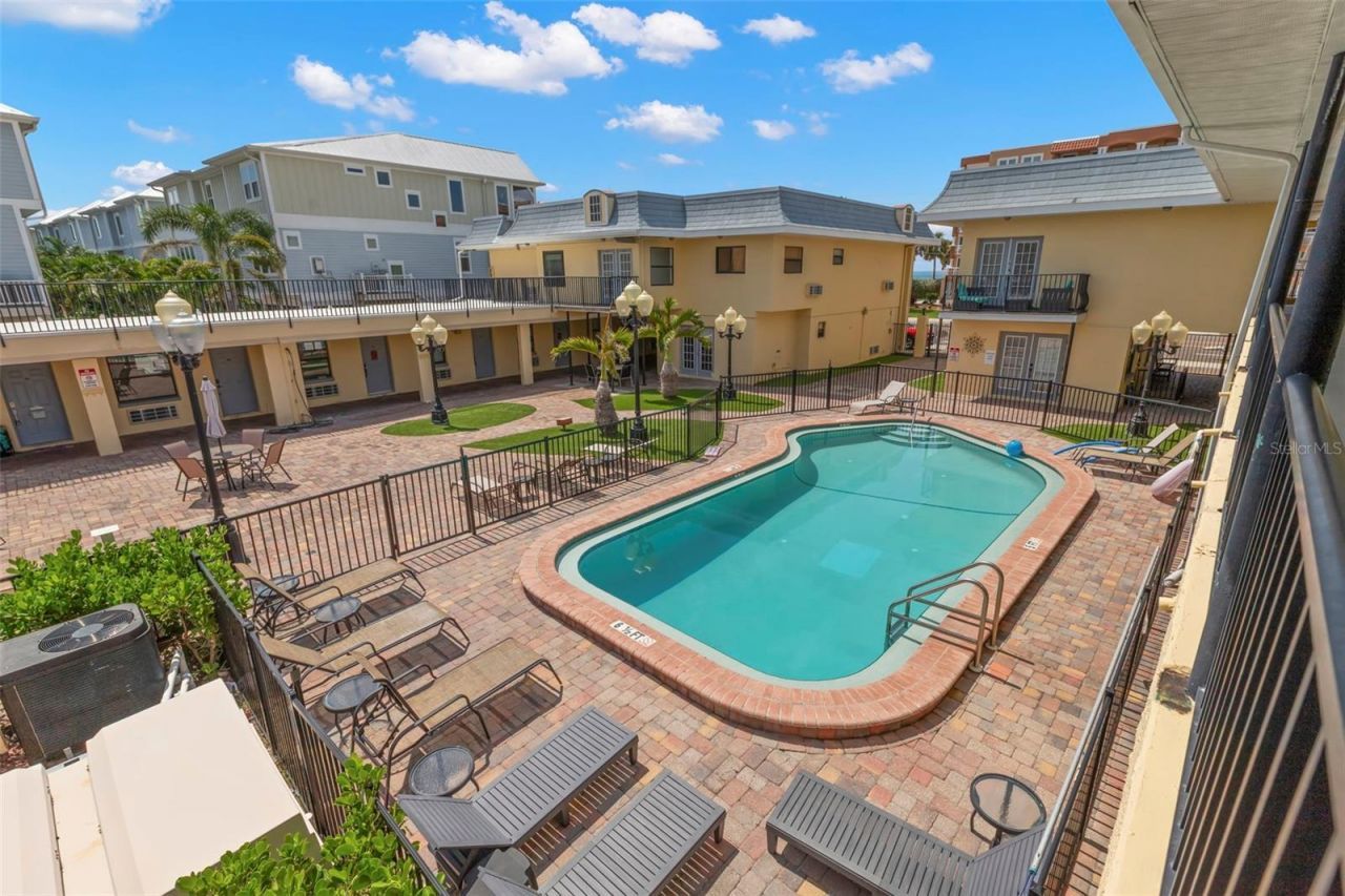 16333 Gulf Boulevard, Unit 113, Redington Beach, FL 33708 Photo