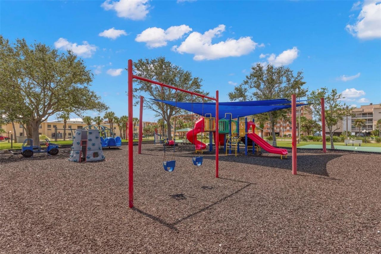 16333 Gulf Boulevard, Unit 113, Redington Beach, FL 33708 Photo