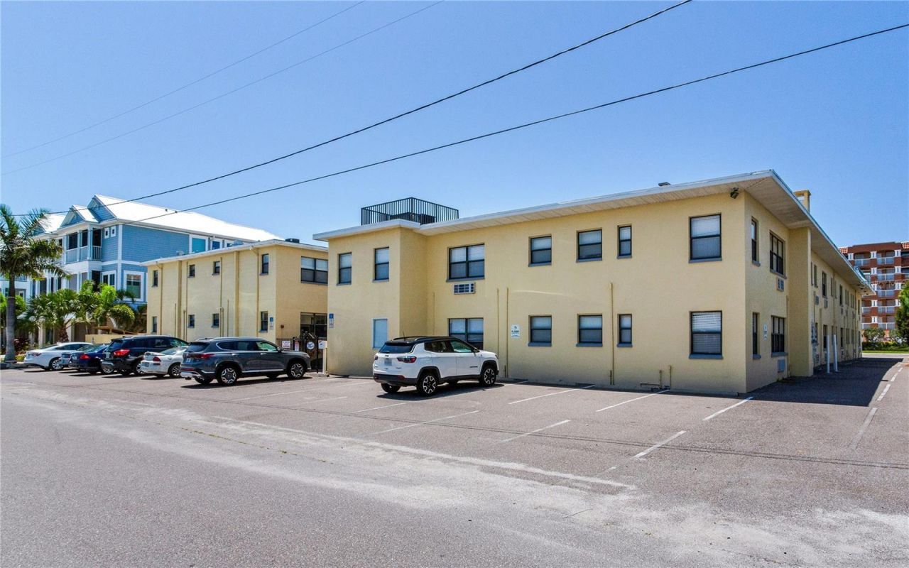 16333 Gulf Boulevard, Unit 113, Redington Beach, FL 33708 Photo
