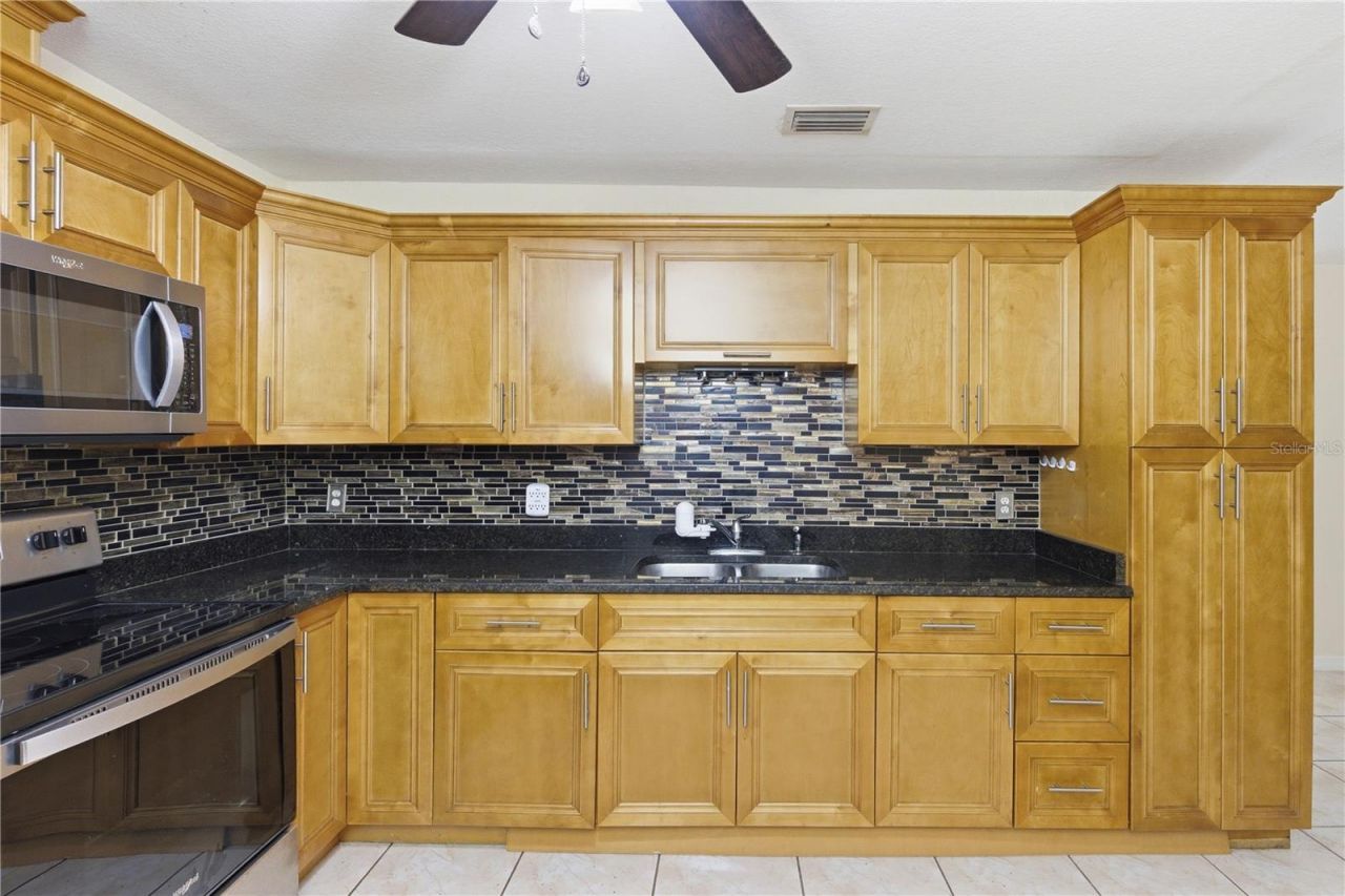 4416 N Clark Avenue, Unit 13, Tampa, FL 33614 Photo
