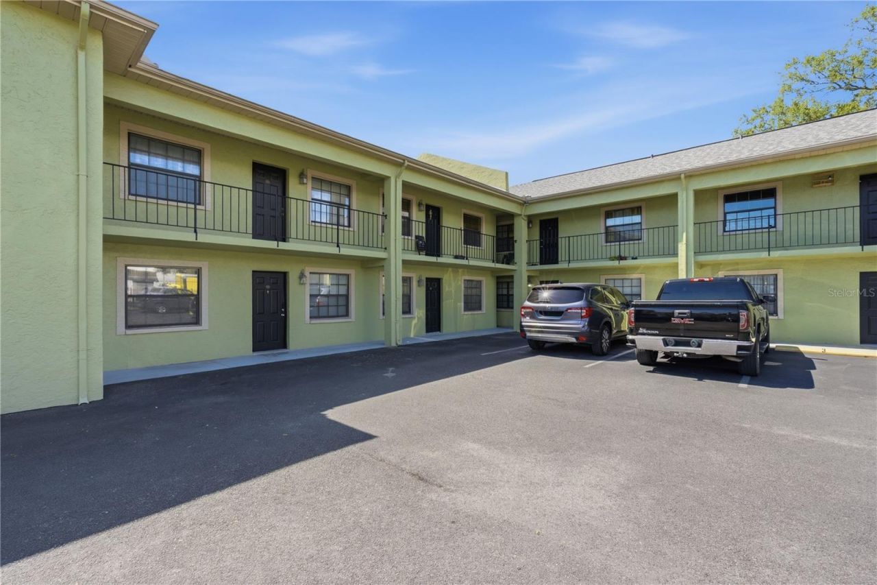 4416 N Clark Avenue, Unit 13, Tampa, FL 33614 Photo