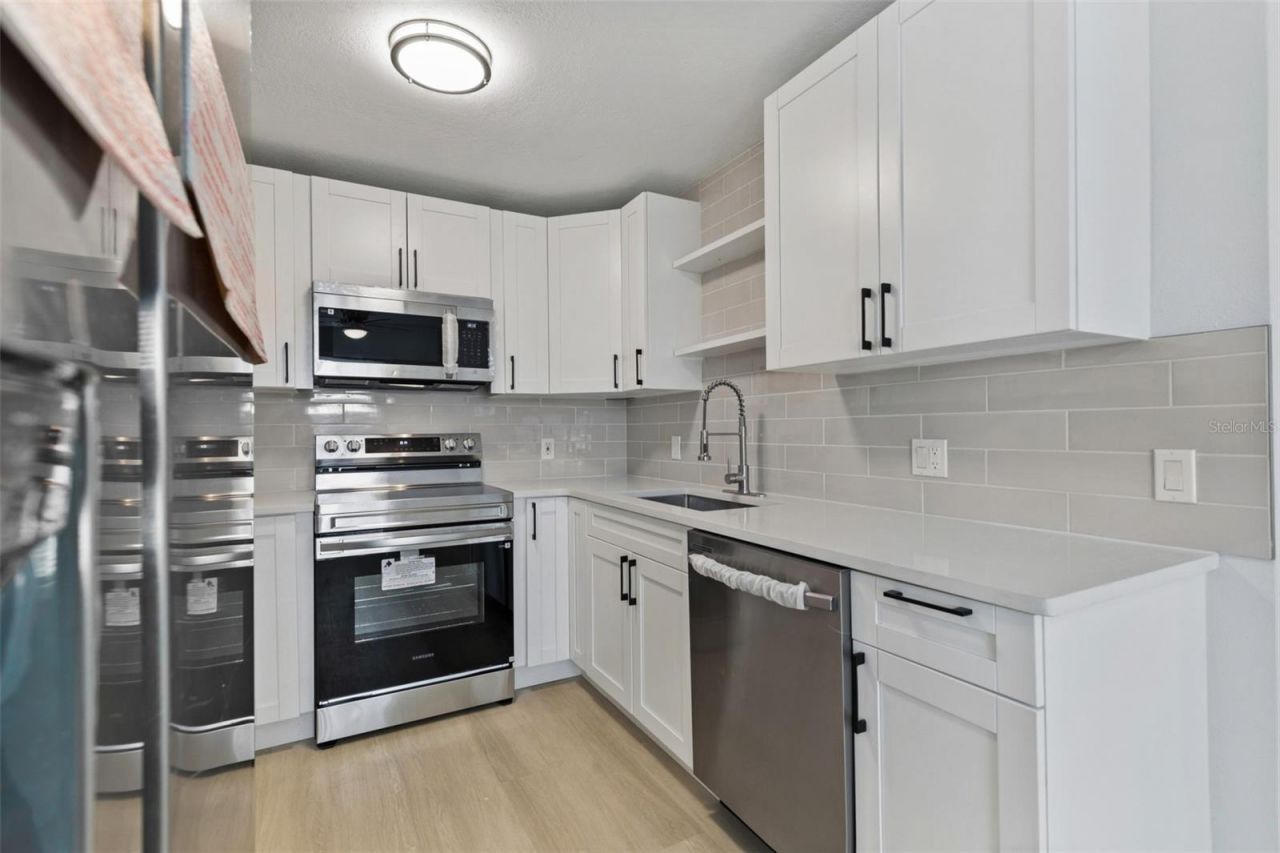 4115 Fairfield Avenue S, Saint Petersburg, FL 33711 Photo