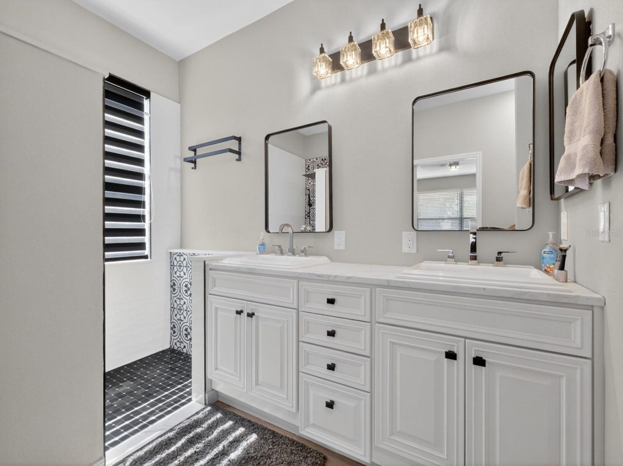 24215 Weldon Drive , Eustis, FL 32736 Photo