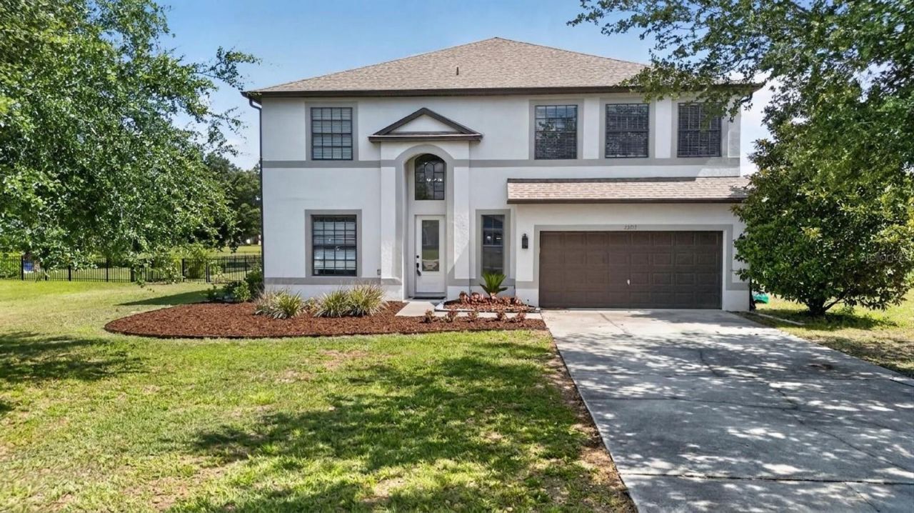24215 Weldon Drive , Eustis, FL 32736 Photo