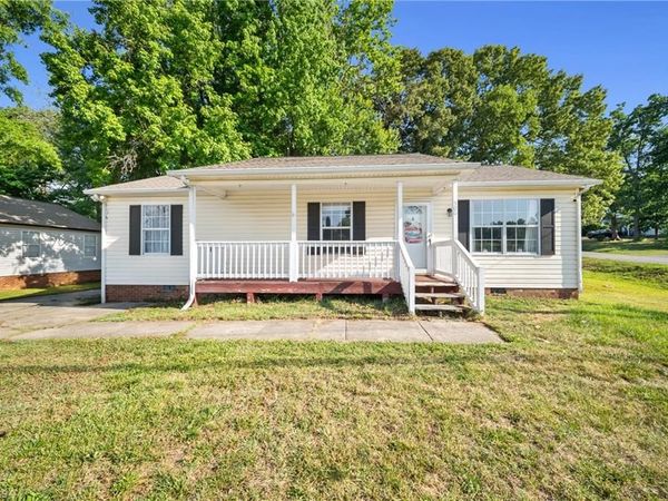 500 W Holly Hill Road , Thomasville, NC 27360