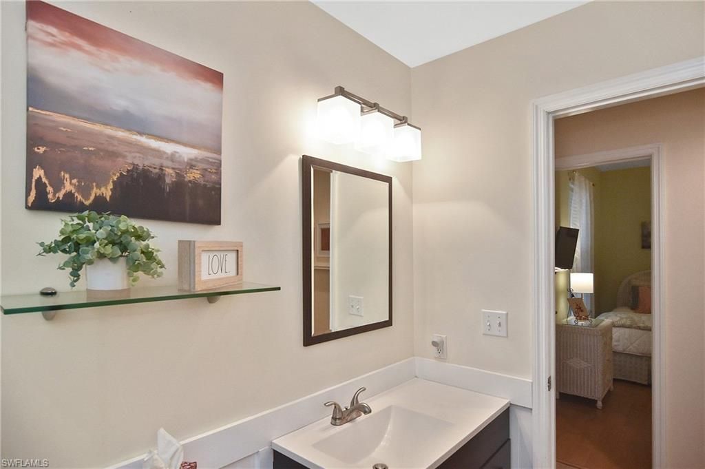 8099 Queen Palm Ln, Unit 212, Fort Myers, FL 33966 Photo