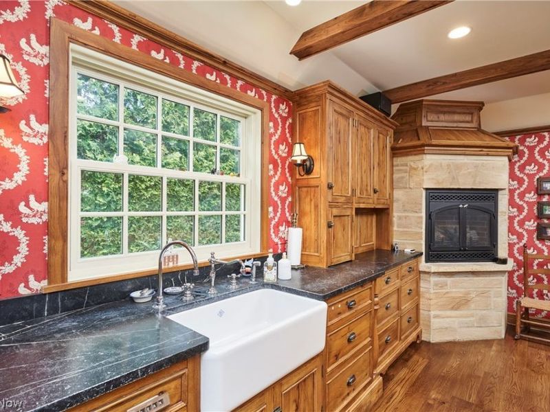 388 N Portage Path, Akron, OH 44303 Photo 14
